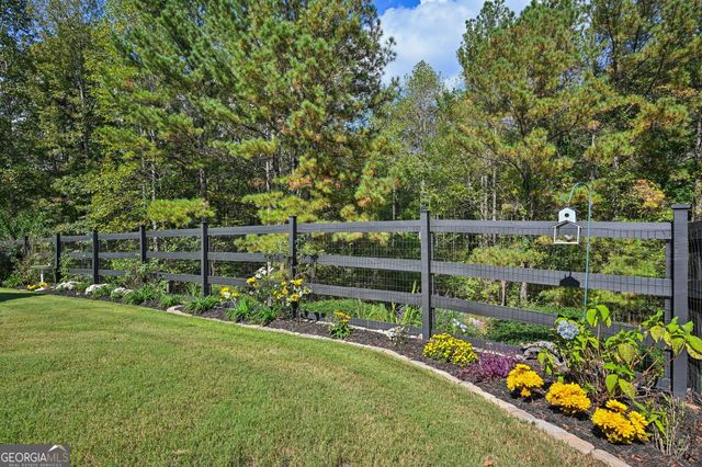 395 Beaumont Farms Drive, Sharpsburg, GA 30277