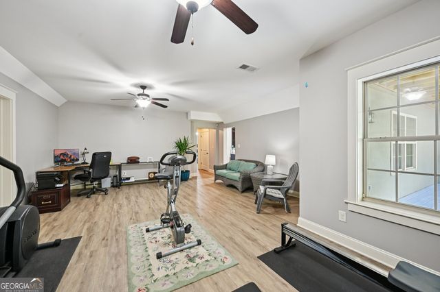 395 Beaumont Farms Drive, Sharpsburg, GA 30277