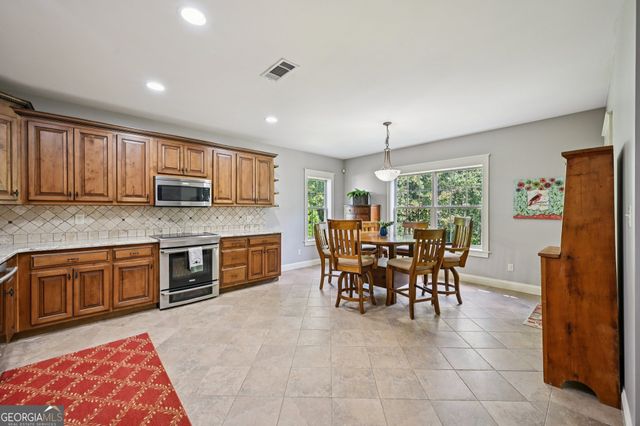 395 Beaumont Farms Drive, Sharpsburg, GA 30277