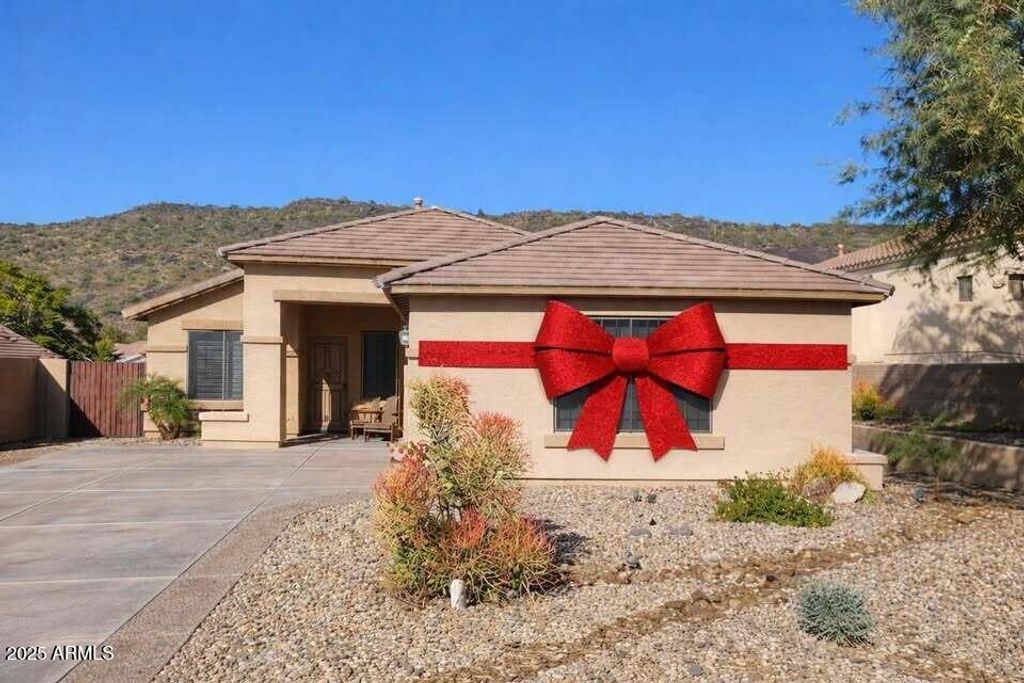 4030 W HIDE Trail, Phoenix, AZ 85083