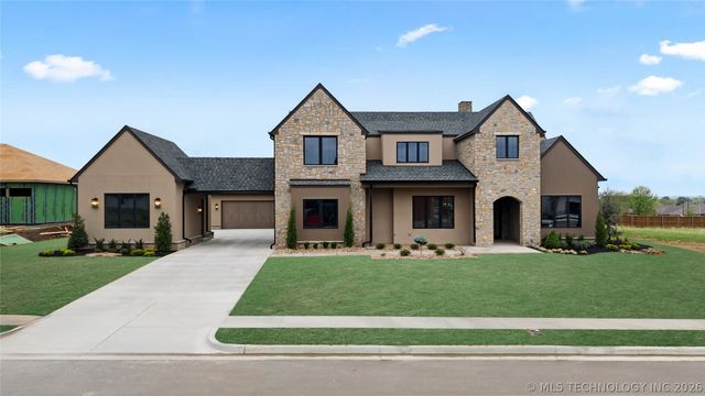 13828 S Date Street, Jenks, OK 74008