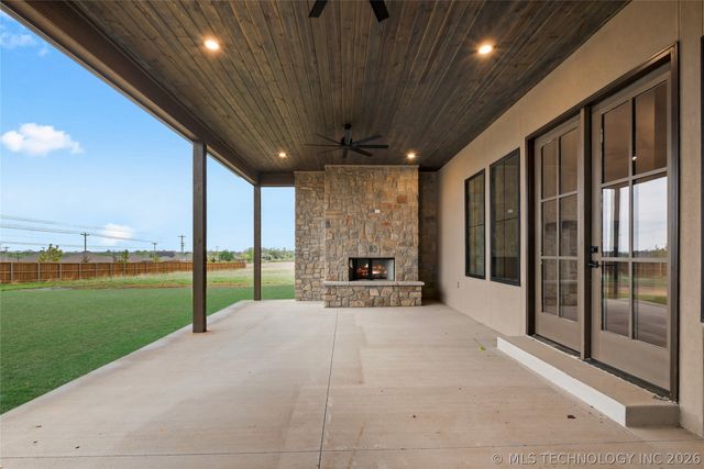 13828 S Date Street, Jenks, OK 74008