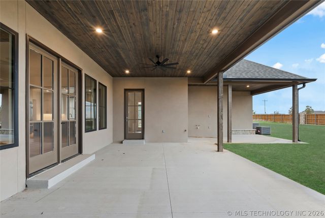 13828 S Date Street, Jenks, OK 74008