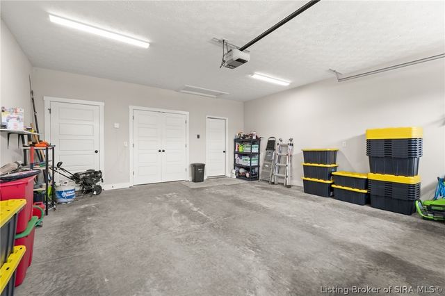 3917 Charlestown Pike, Jeffersonville, IN 47130