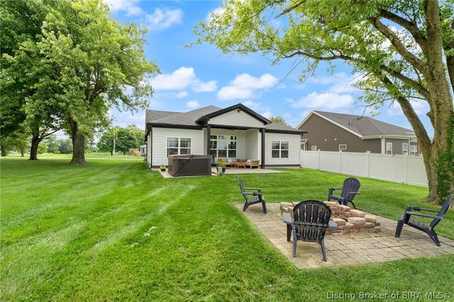 3917 Charlestown Pike, Jeffersonville, IN 47130