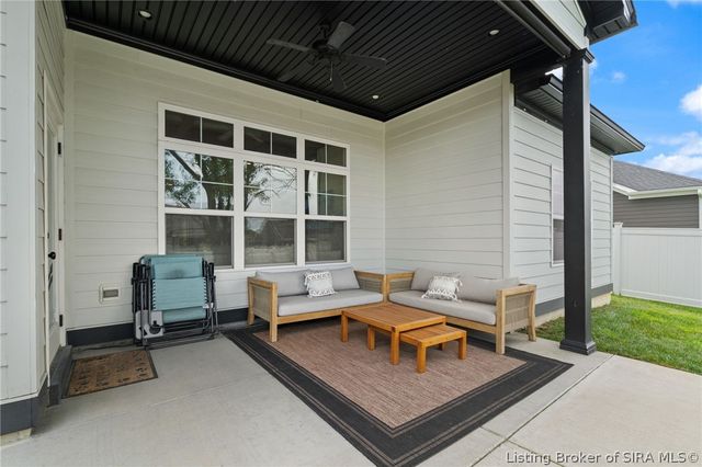 3917 Charlestown Pike, Jeffersonville, IN 47130