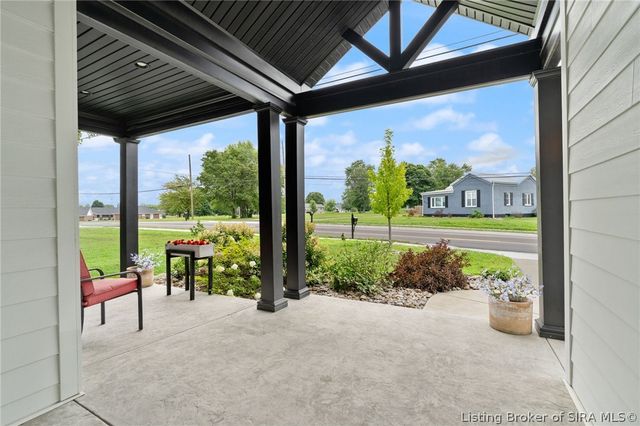 3917 Charlestown Pike, Jeffersonville, IN 47130