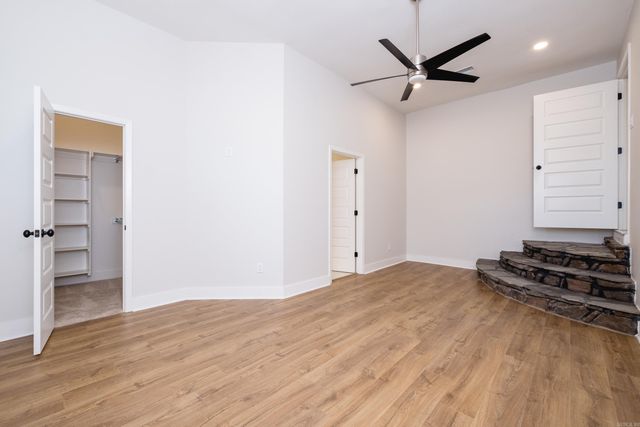 3025 Razorback Road, Benton, AR 72015