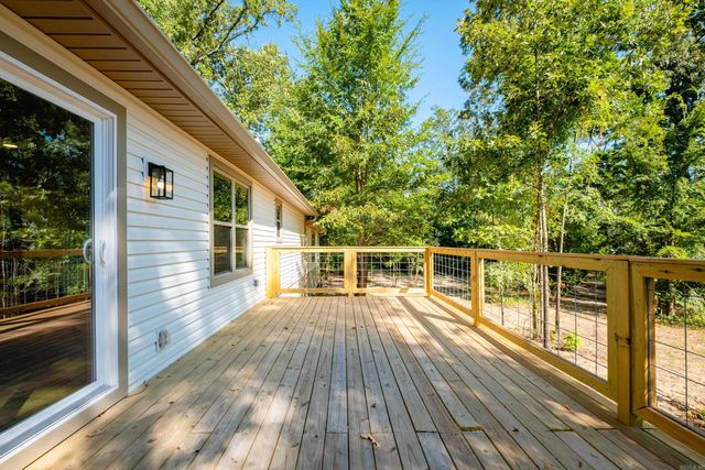 3025 Razorback Road, Benton, AR 72015