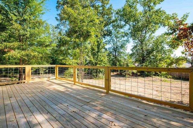 3025 Razorback Road, Benton, AR 72015
