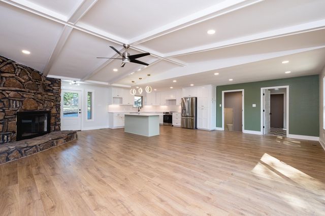 3025 Razorback Road, Benton, AR 72015