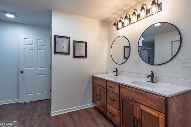 240 SE Sunrise Circle SE, Calhoun, GA 30701