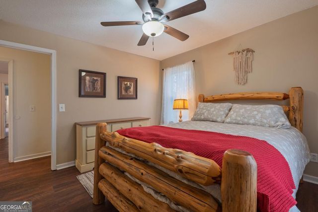 240 SE Sunrise Circle SE, Calhoun, GA 30701