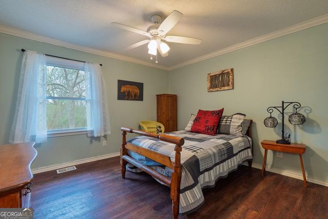 240 SE Sunrise Circle SE, Calhoun, GA 30701