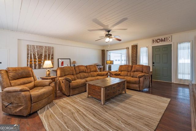 240 SE Sunrise Circle SE, Calhoun, GA 30701