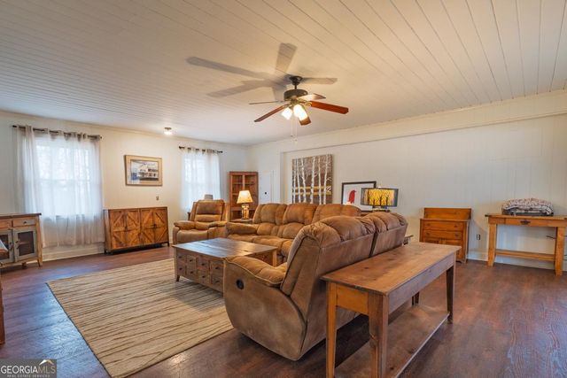 240 SE Sunrise Circle SE, Calhoun, GA 30701