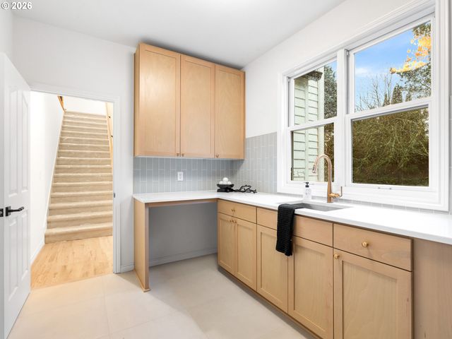 17558 Sw KEMMER VIEW Ct, Beaverton, OR 97007