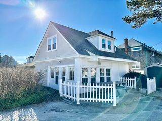 97A Beach Ave Winter Only 10/1-6/30, Hull, MA 02045
