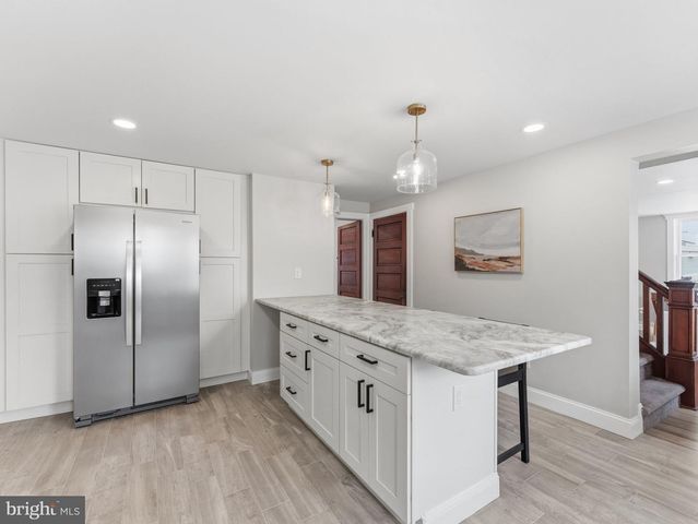 1133 ALMOND RD, Pittsgrove, NJ 08318