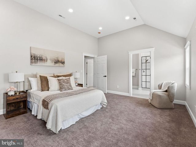 1133 ALMOND RD, Pittsgrove, NJ 08318