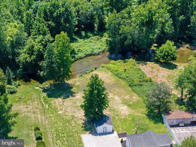 1133 ALMOND RD, Pittsgrove, NJ 08318