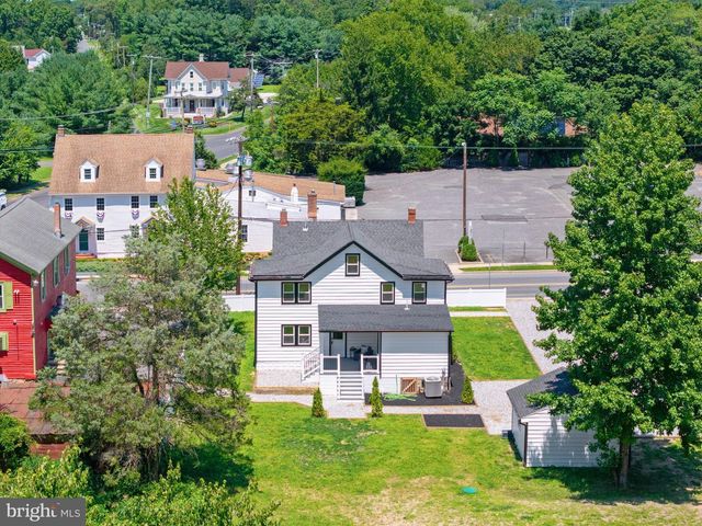 1133 ALMOND RD, Pittsgrove, NJ 08318