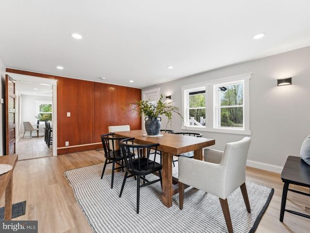 1133 ALMOND RD, Pittsgrove, NJ 08318