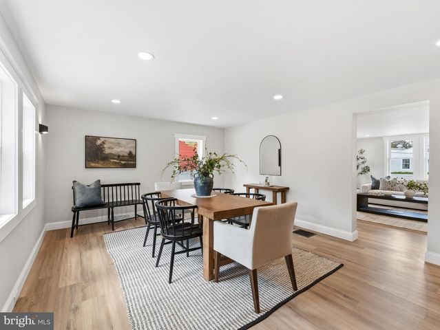 1133 ALMOND RD, Pittsgrove, NJ 08318