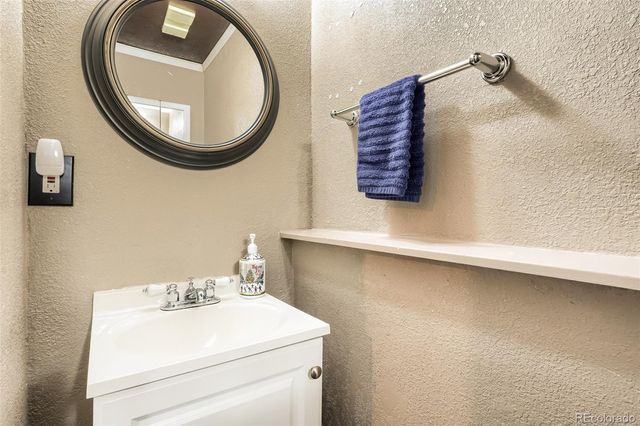 20561 E Coolidge Place, Aurora, CO 80011