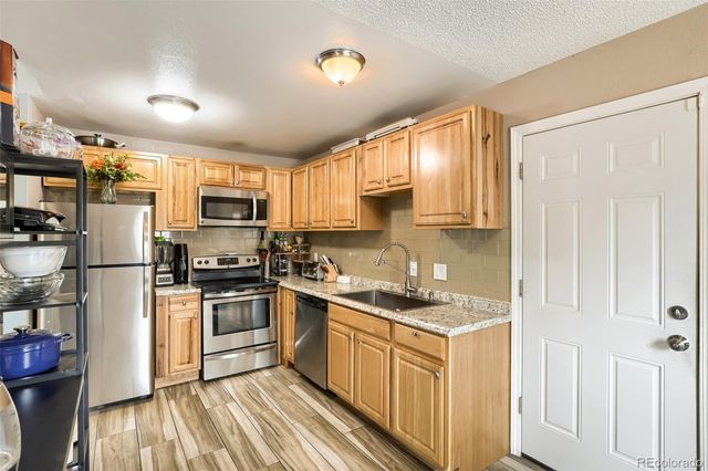 20561 E Coolidge Place, Aurora, CO 80011