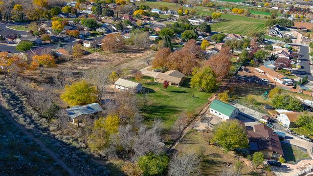 4 W 960 S, Hurricane, UT 84737