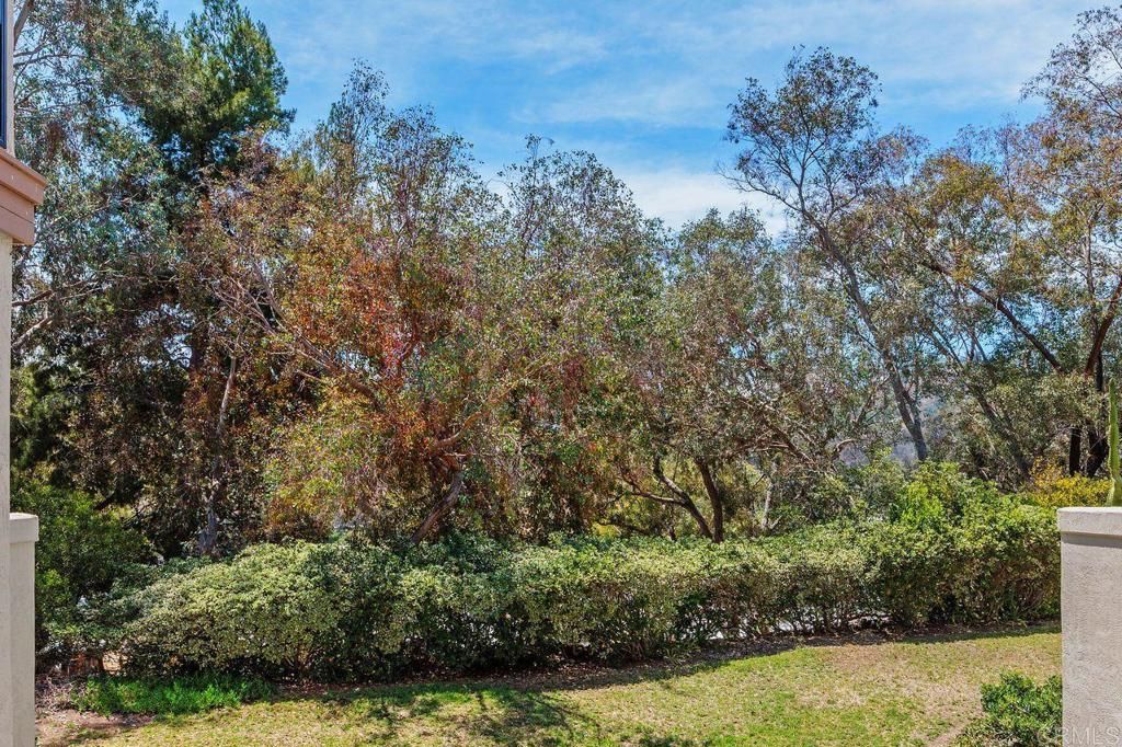 Image 17 of property listing at 2714 Ariane Drive 17, San Diego, CA 92117