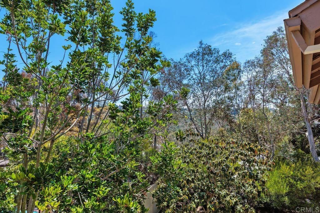 Image 22 of property listing at 2714 Ariane Drive 17, San Diego, CA 92117