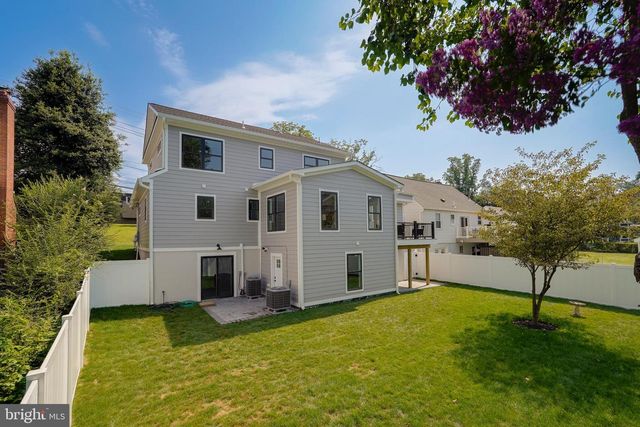 4118 KNOWLES AVE, Kensington, MD 20895