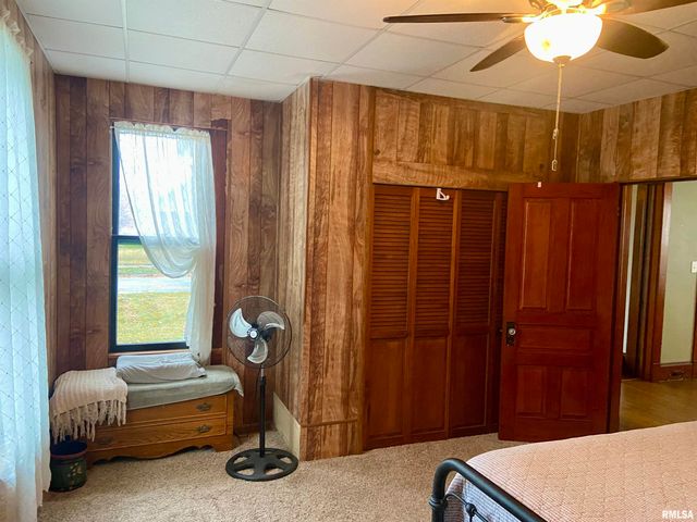 614 S 22ND Street, Quincy, IL 62301