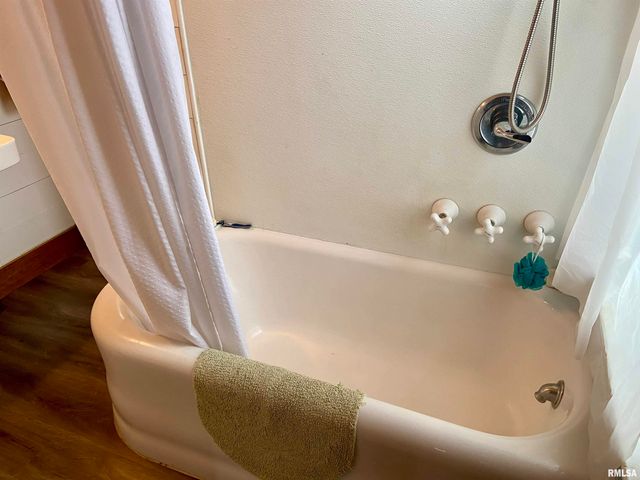 614 S 22ND Street, Quincy, IL 62301