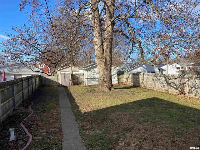 614 S 22ND Street, Quincy, IL 62301