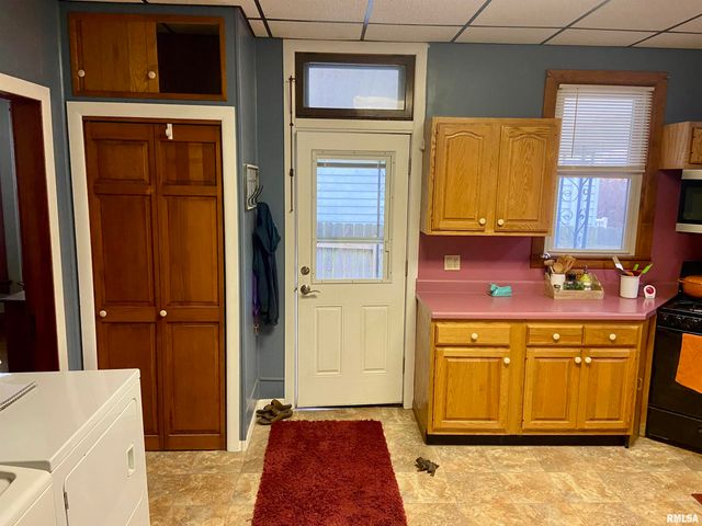 614 S 22ND Street, Quincy, IL 62301