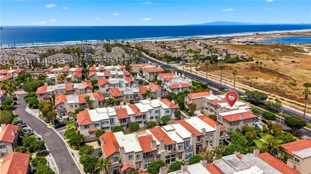 19239 Meadowood Cir, Huntington Beach, CA 92648