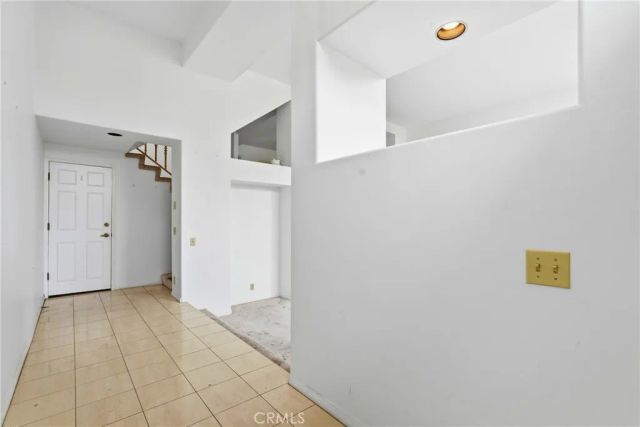 19239 Meadowood Cir, Huntington Beach, CA 92648