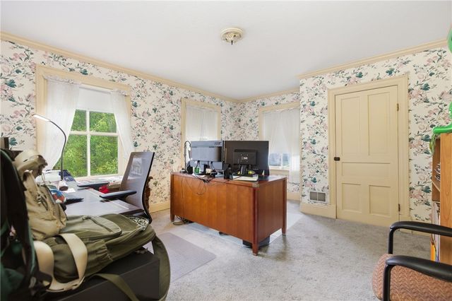 310 E Grandview Ave, Zelienople Boro, PA 16063