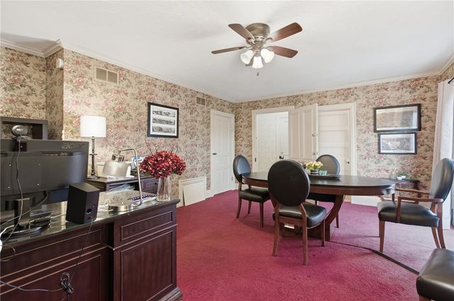 310 E Grandview Ave, Zelienople Boro, PA 16063