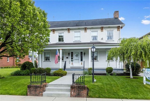 310 E Grandview Ave, Zelienople Boro, PA 16063