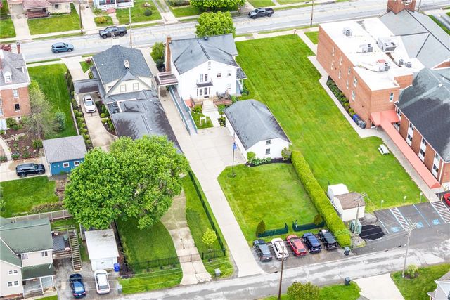 310 E Grandview Ave, Zelienople Boro, PA 16063