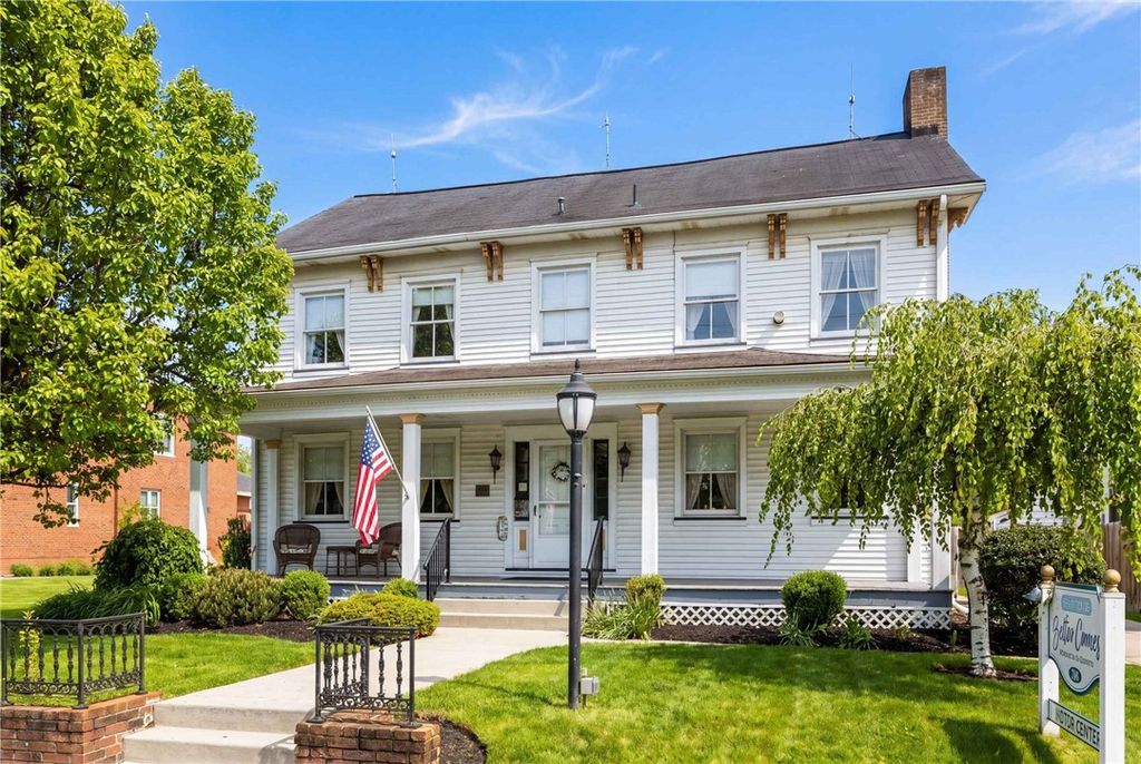 310 E Grandview Ave, Zelienople Boro, PA 16063