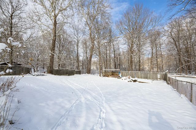 21 Old Town Road, Beacon, NY 12508