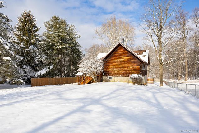 21 Old Town Road, Beacon, NY 12508