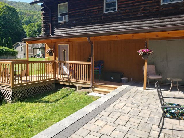 21 Old Town Road, Beacon, NY 12508