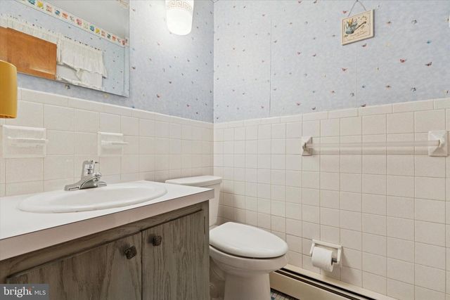 3060 CLOVERLY DR, Furlong, PA 18925