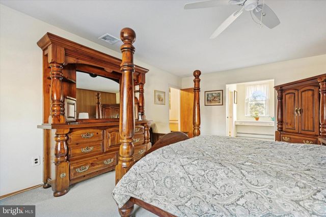 3060 CLOVERLY DR, Furlong, PA 18925